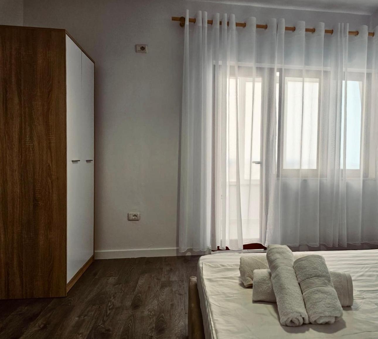 Hi5 Rooms Tiranë Eksteriør bilde