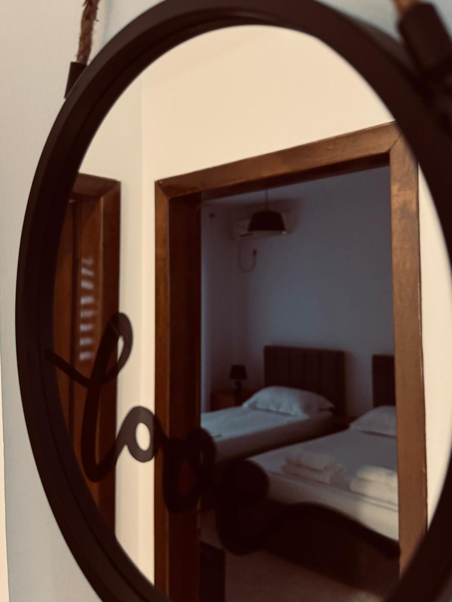 Hi5 Rooms Tiranë Eksteriør bilde